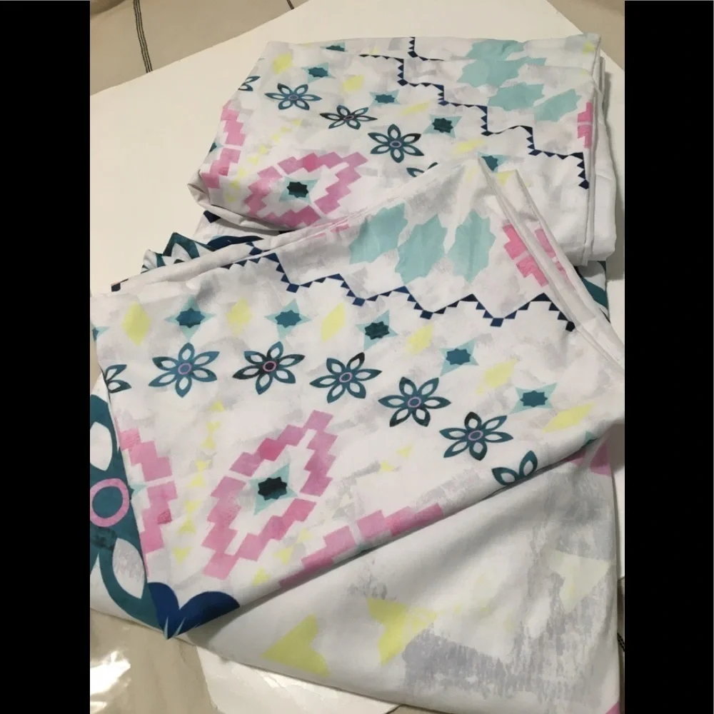 NWOT Aviana Mandala Duvet Cover Set Queen 3 pcs